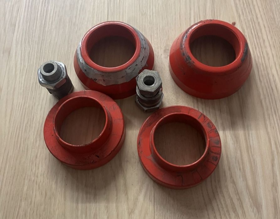 Продам проставки на машину Toyota Yaris