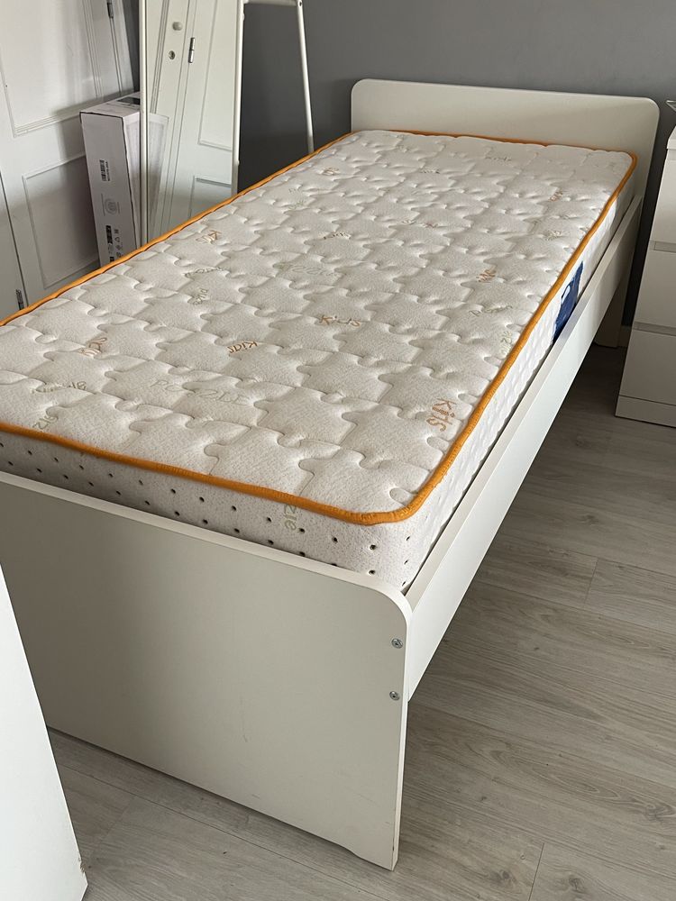 Ikea Estrutura de Cama SLÄKT branca, 90x200