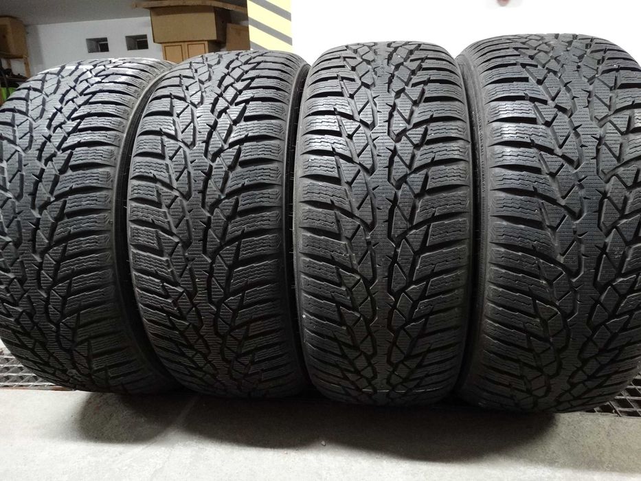 Opony Zimowe 4 Sztuki 215/60/16 Nokian Super Stan Jak Nowe !!!