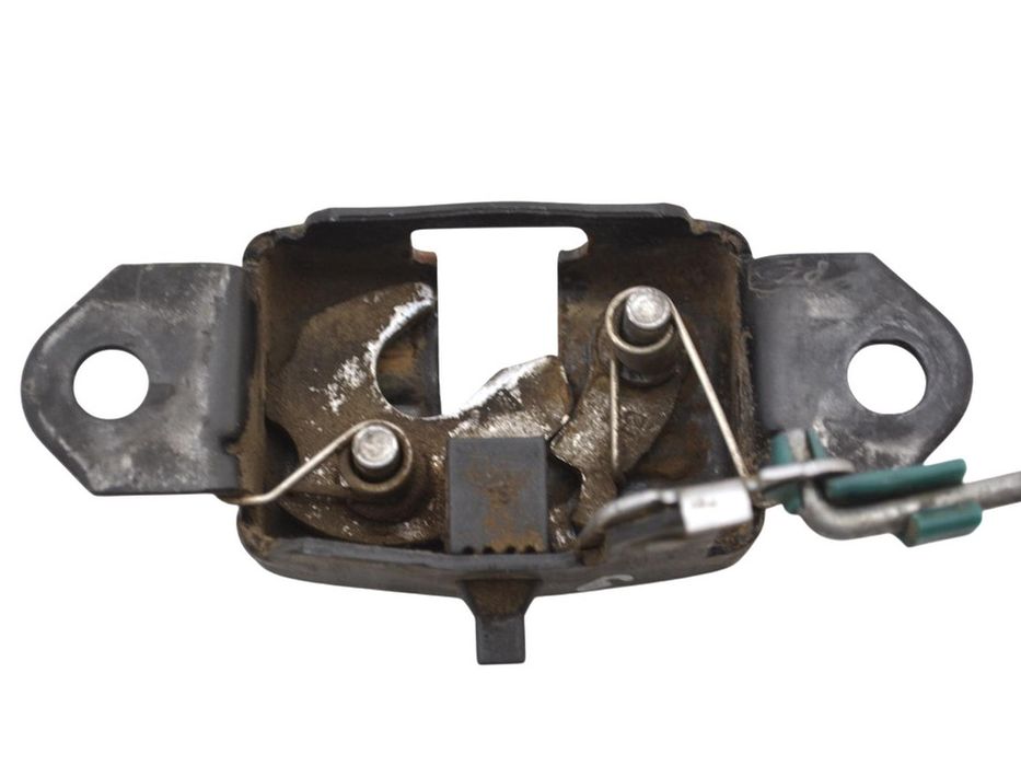 Замок кришки багажника правий NISSAN NAVARA D40 2010-2014 (борта) 9050