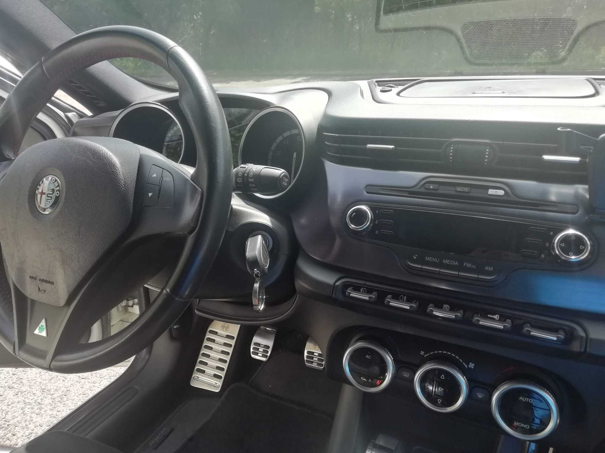 ALFA ROMEO GIULIETTA DISTINCTIVE SPORT 1.4 TB 170 CV