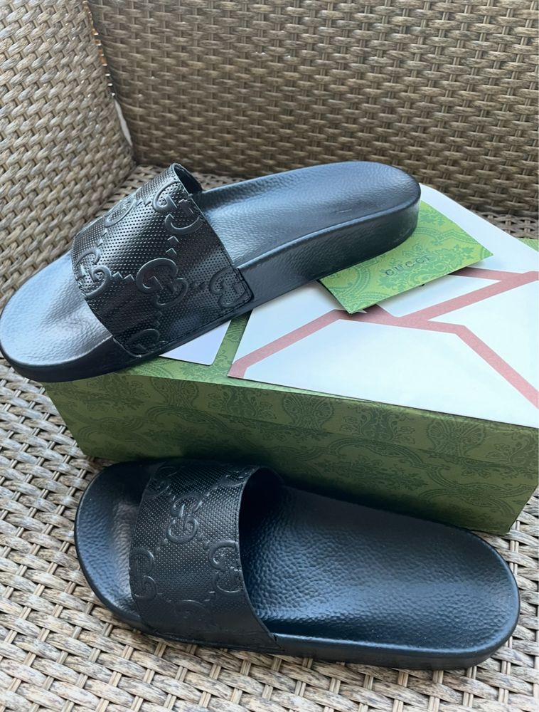 Nowe klapki sandały Gucci rozm.42 w katotnie od ręki