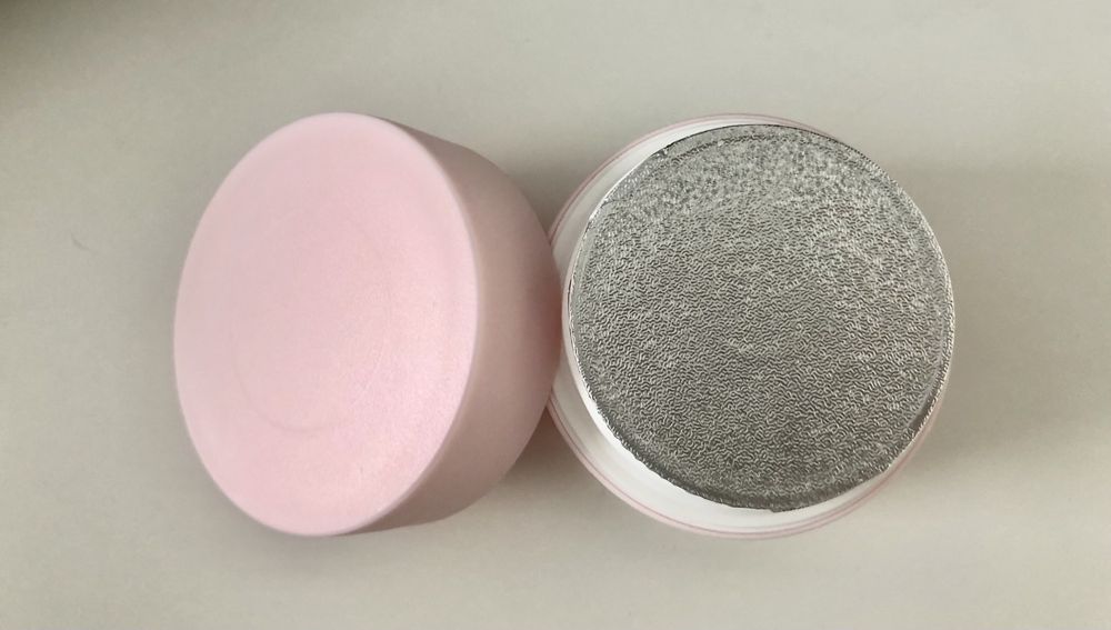 Balsam do demakijażu Fluff Superfood o zapachu malin i migadłów