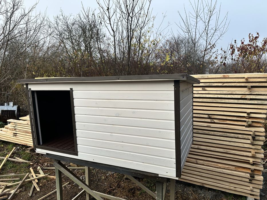 Будка утеплена з тамбуром для лабрадора