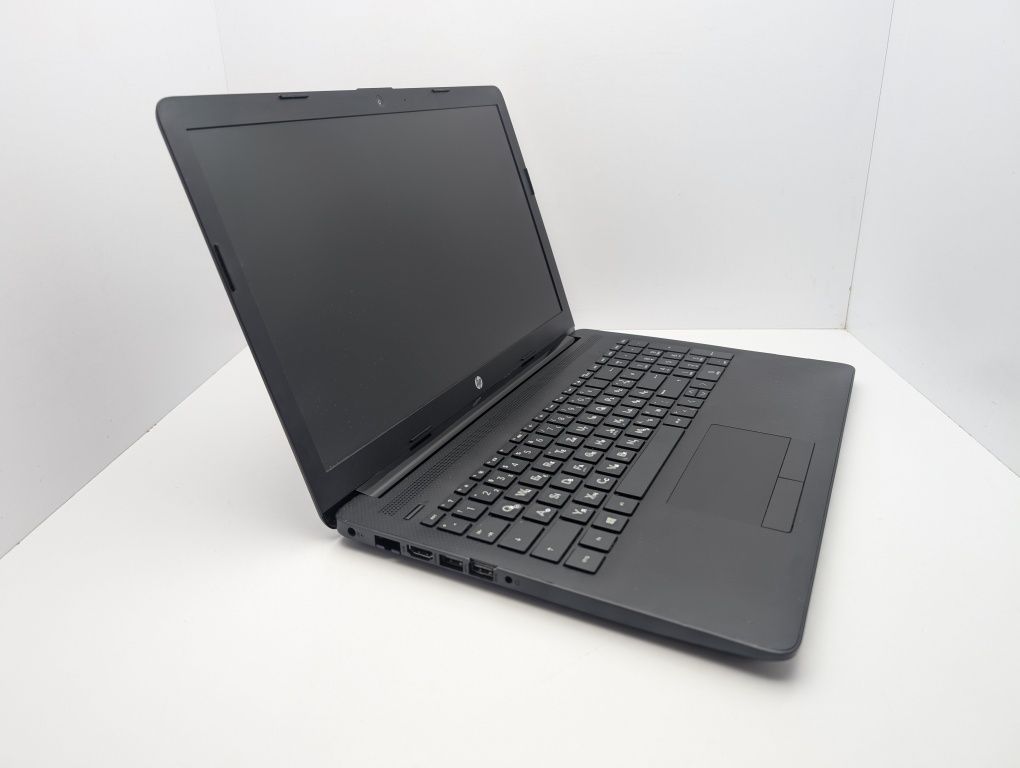 HP pavillion 15/Intel Celeron/8gb/SSD-120gb/Intel HD Graphics/15/6''HD