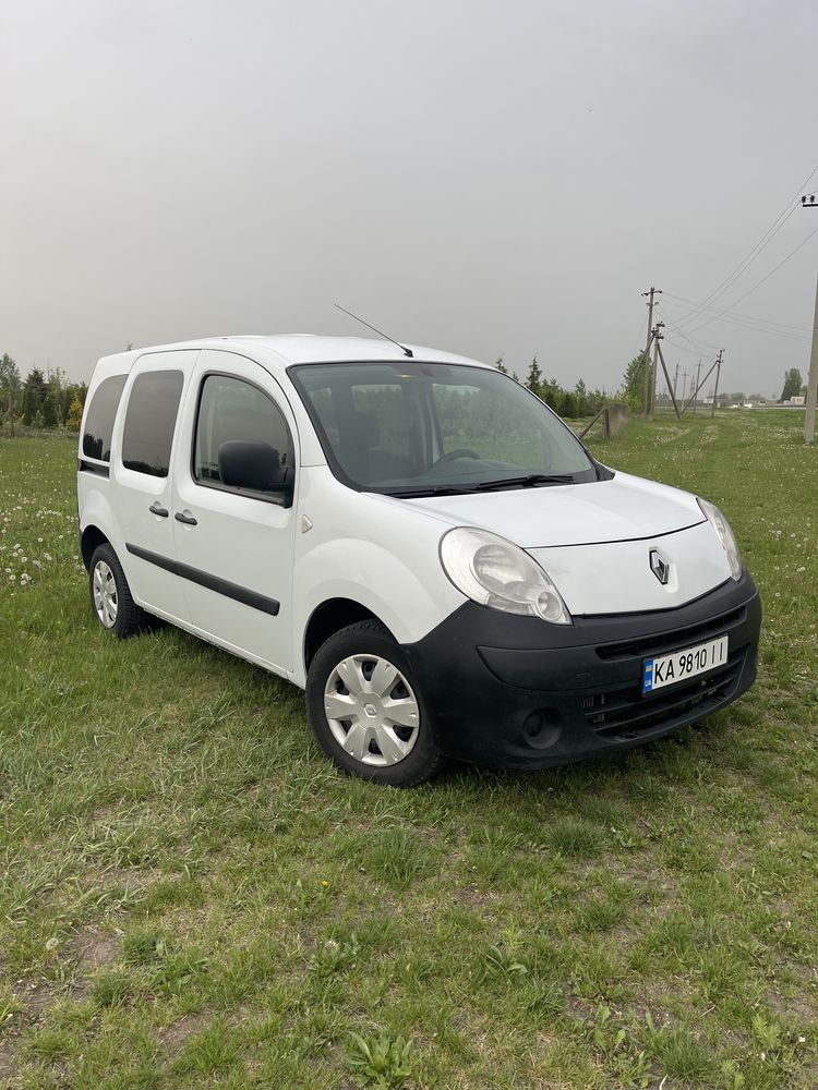 Продам Renault Kangoo 2010