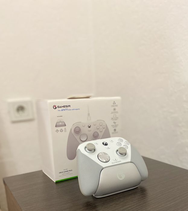 GameSir G7 Pro Tri-Mode Xbox Wired, PC & Mobile Wireless Controller