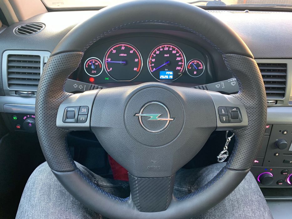 Продам накладки кнопки керма (руля) Opel Vectra C / Signum (рест)