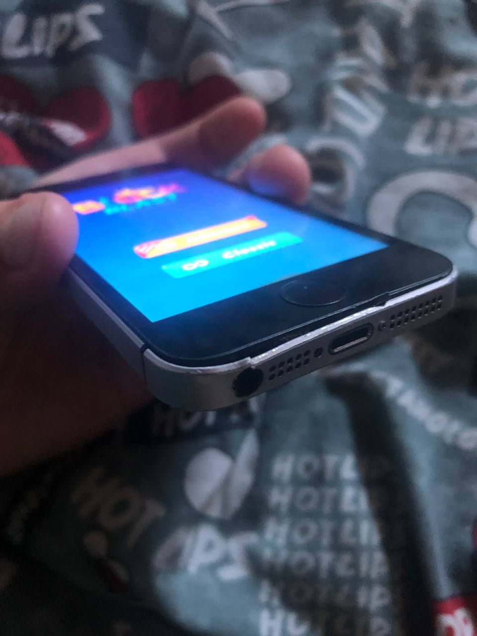Iphone SE в хорошем состоянии