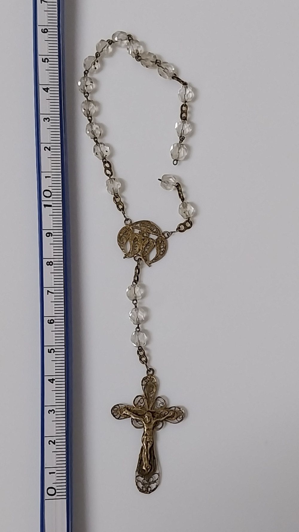 Terço antigo com crucifixo em filigrana