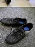 Sprzedam  buty  korki