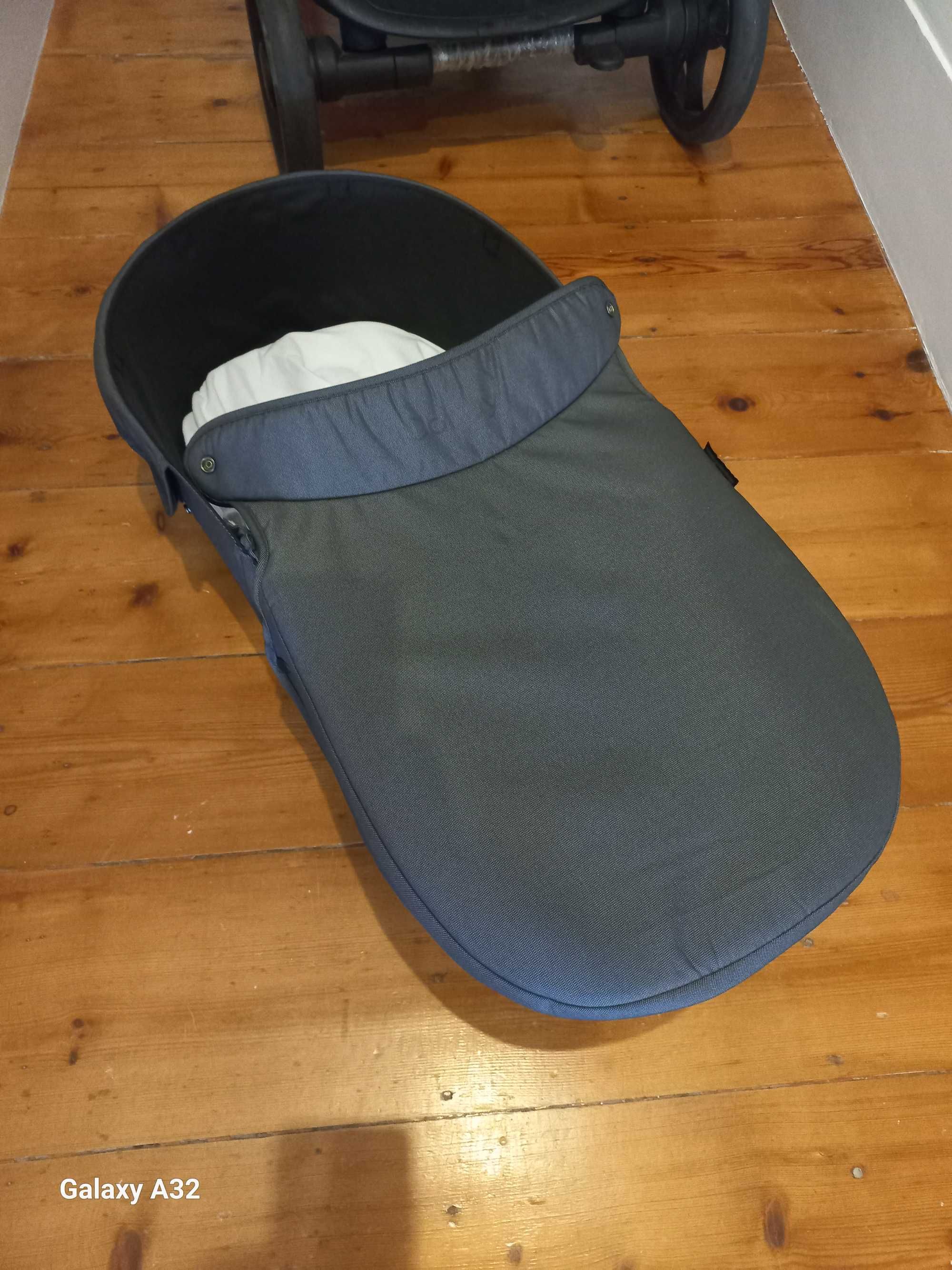 Carrinho de bebe para gémeos ou 2 crianças da iCandy