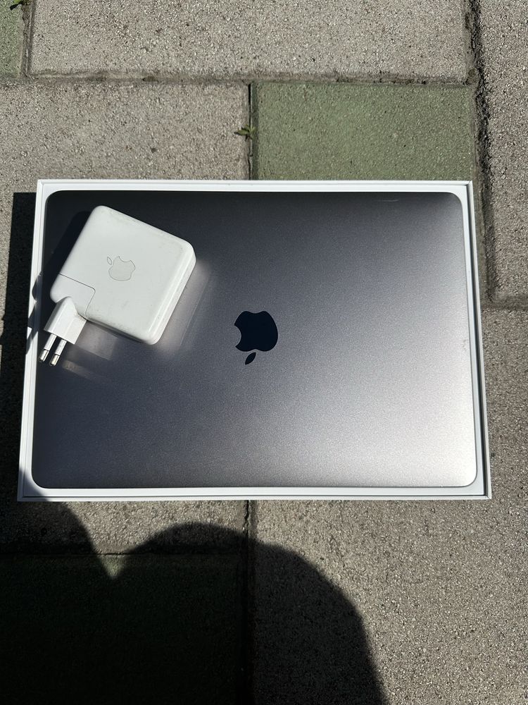 Apple MacBook Pro 13 8/256GB Silver 2017 (MPXU2)
