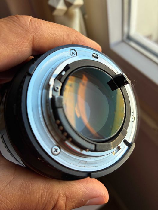 Objetiva Nikon AF Nikkor 85mm f1.8 D