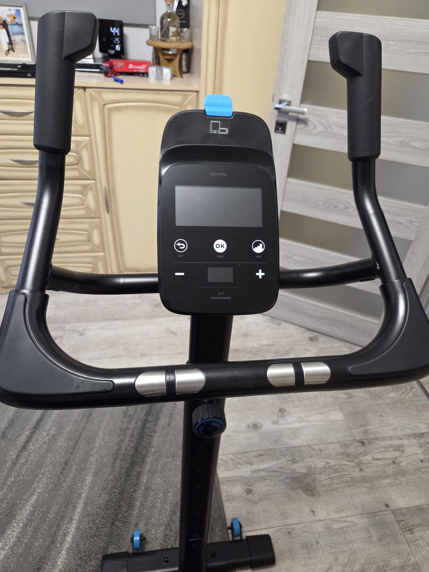 Rower stacjonarny Domyos EB900 B samozasilający