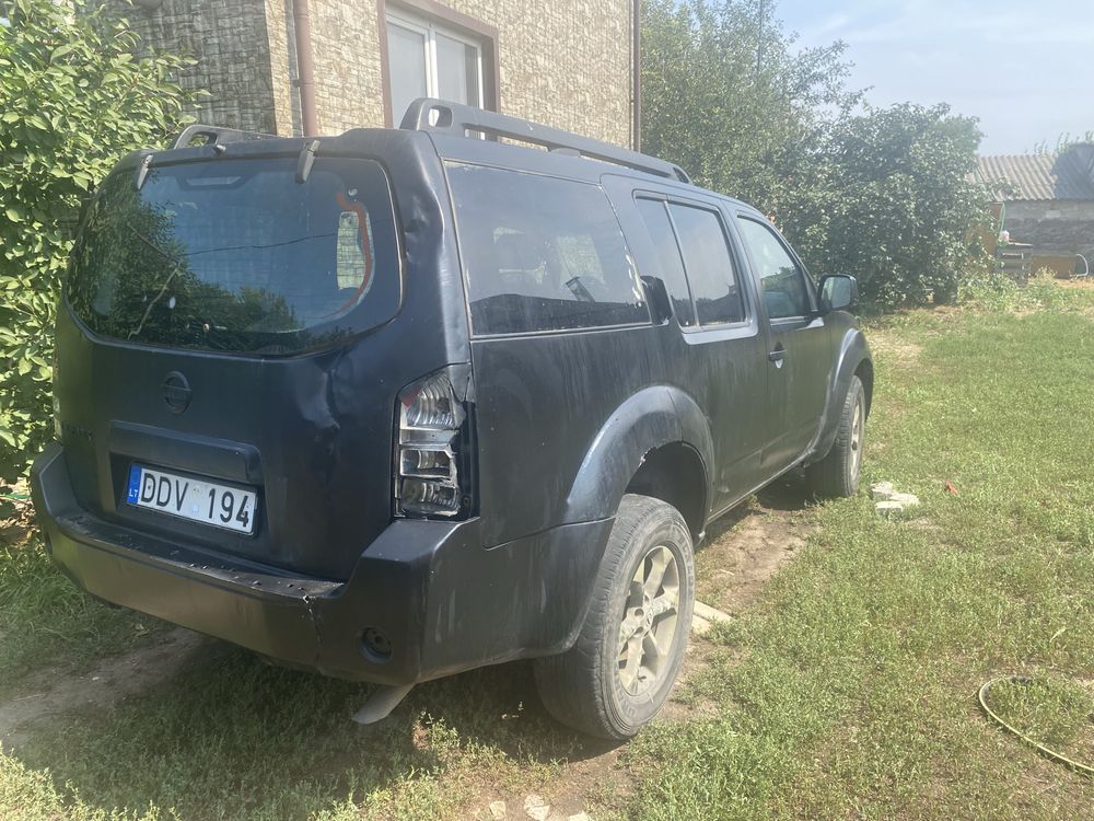 Nissan pathfinder