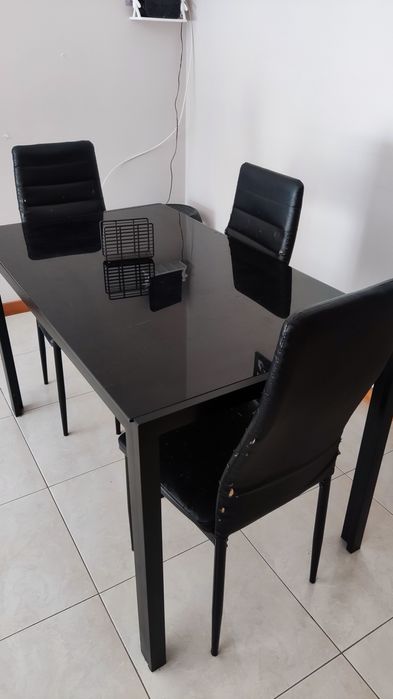 Mesa de vidro 4 lugares