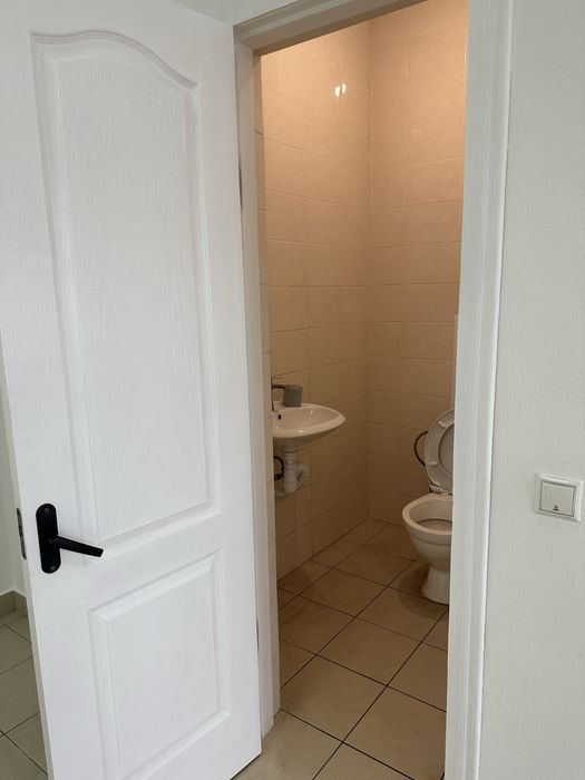 Оренда 35кв метрів. 2 поверх