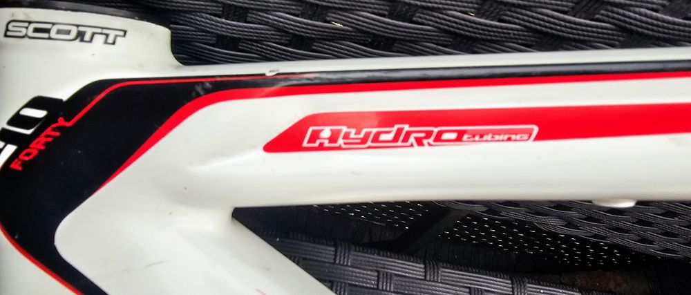 SCOTT SCALE 40 sama rama