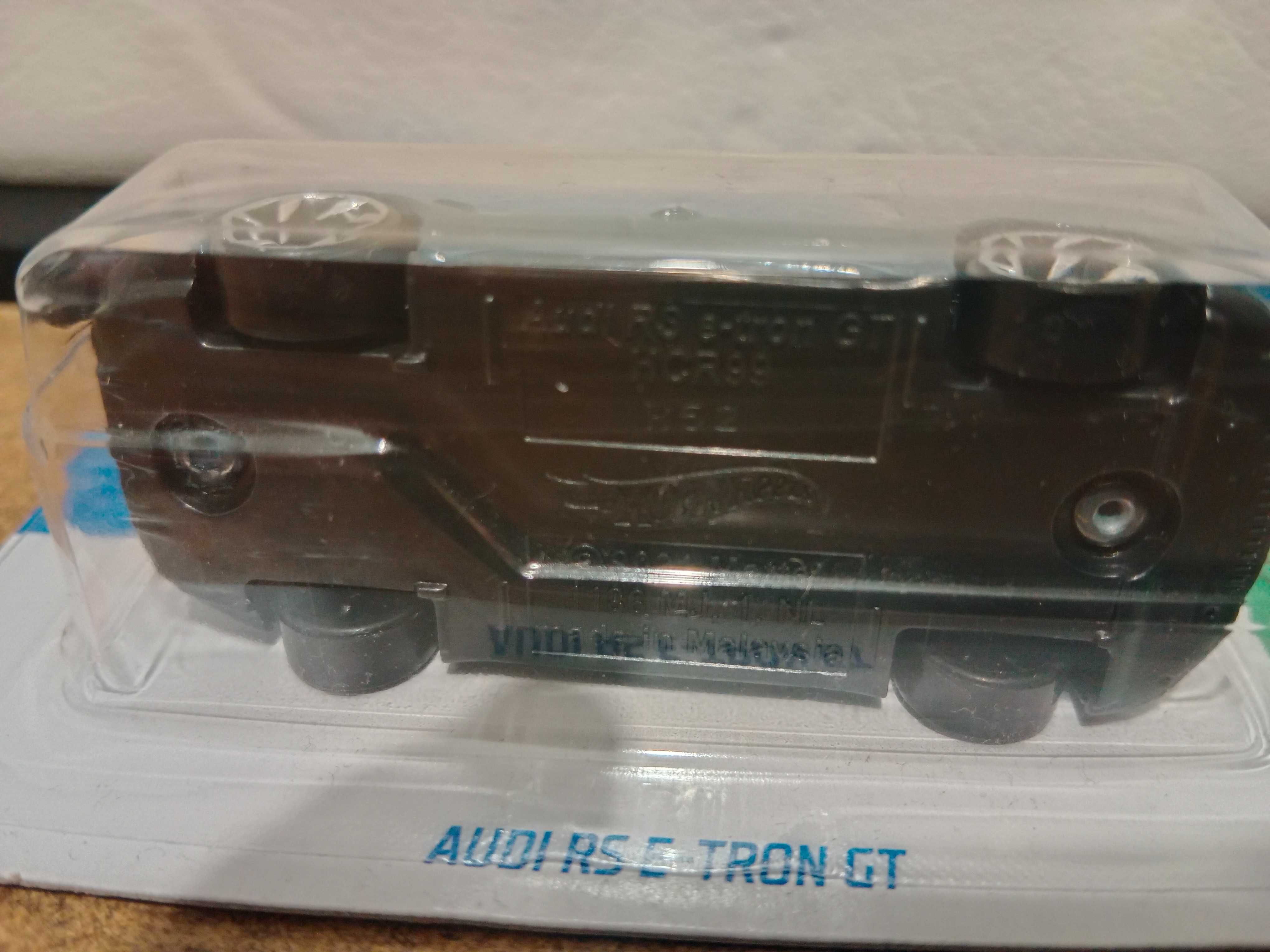 Hot wheels  AUDI RS E-TRON GT