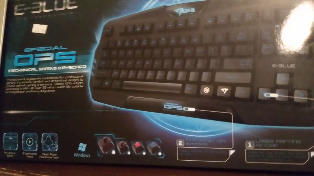 Klawiatura Razer specjal ops blue