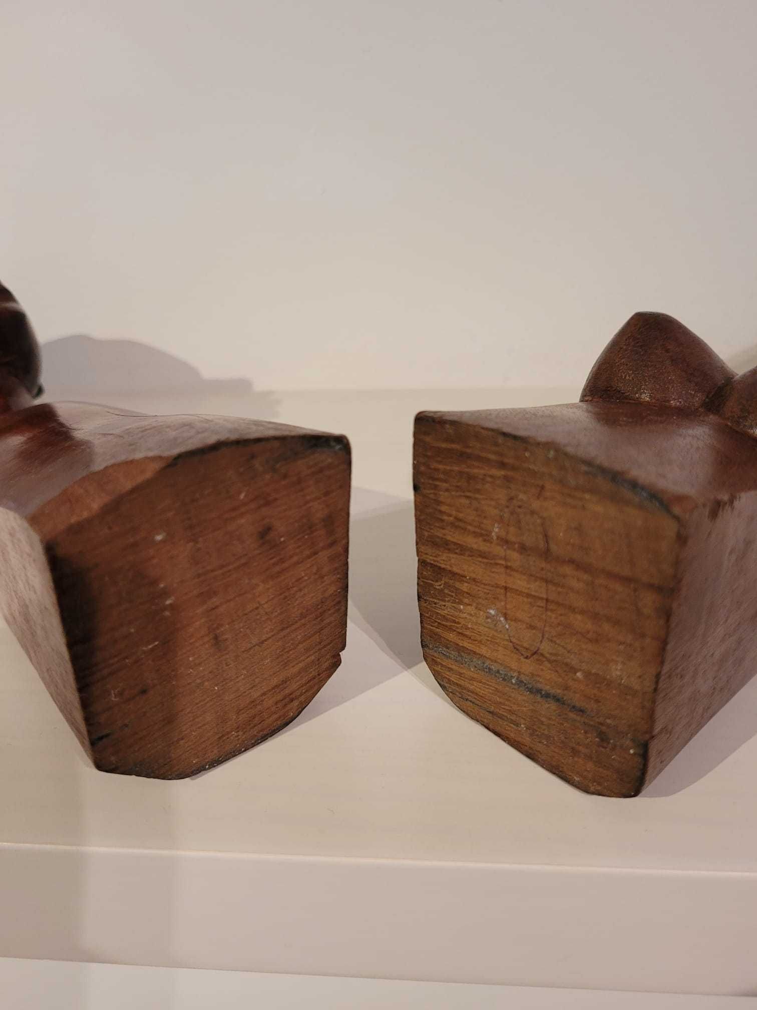 Esculturas Africanas em Madeira – Casal Angola (anos 60)