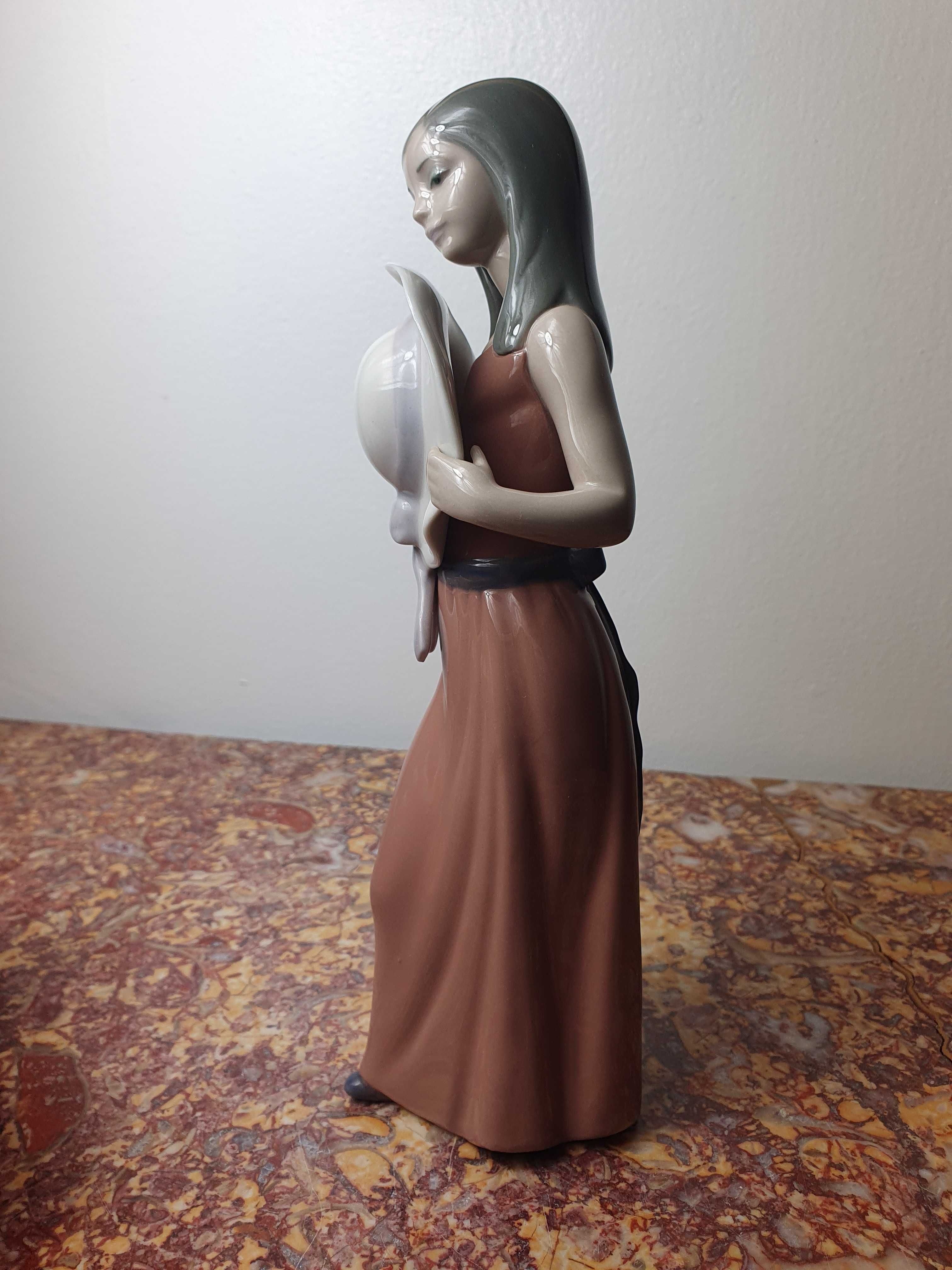 Duża Figurka porcelana Lladro "DZIEWCZYNA Z KAPELUSZEM" 26cm Hiszpania