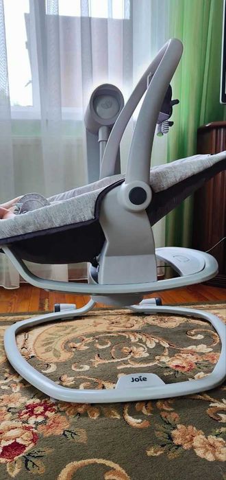 Гойдалка 2в1 Joie Serina