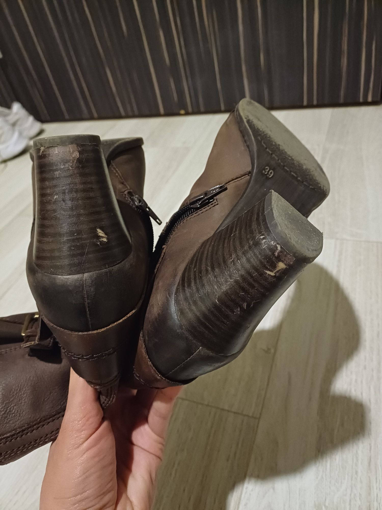 Buty jesiene 39 r