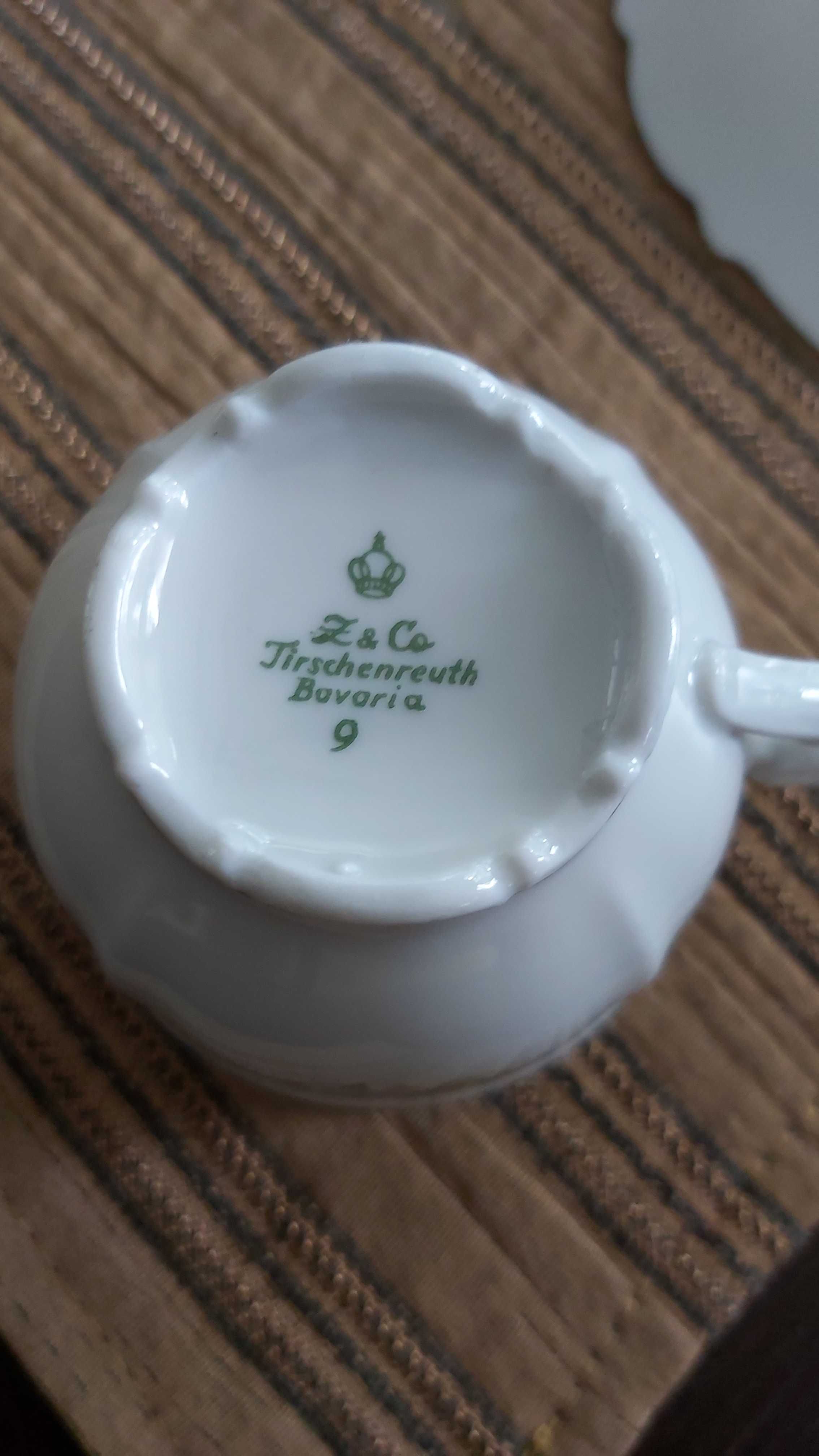 Filiżanka porcelanowa Z&Co Bavaria w niebieskie róże