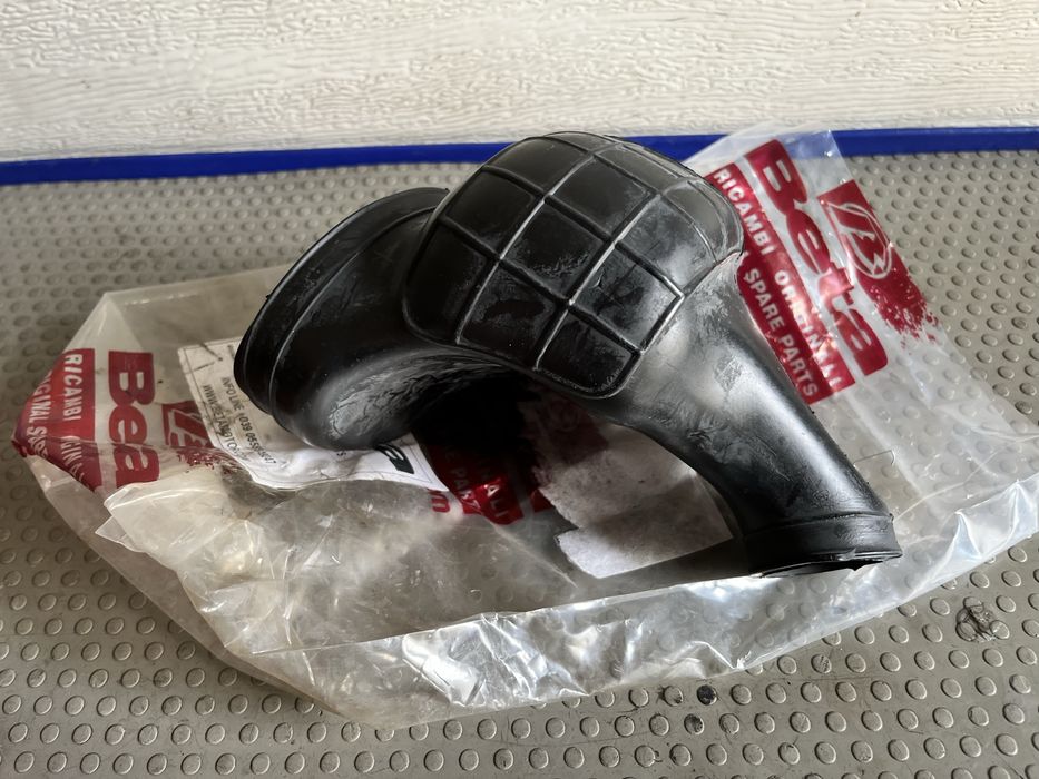 Guma kruciec filtra powietrza airbox beta rr 50 track factory