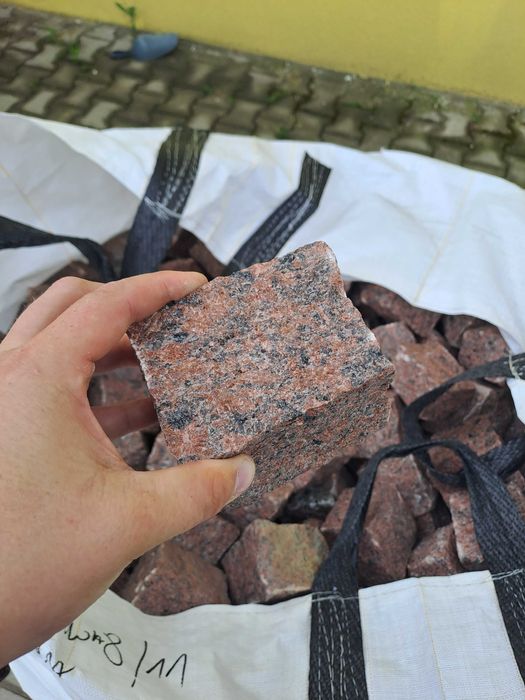 Kostka czerwona Vanga, Kostka granitowa 8/11