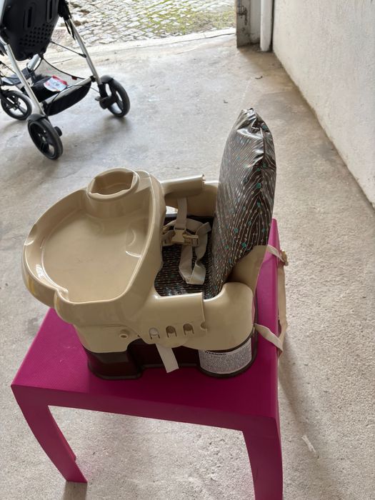 Cadeira de alimentação- sem uso