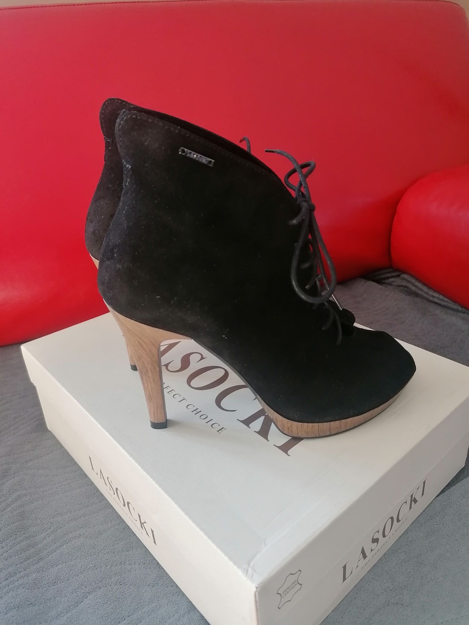 Czarne botki buty skóra wiosna lato rozmiar 38 Lasocki
