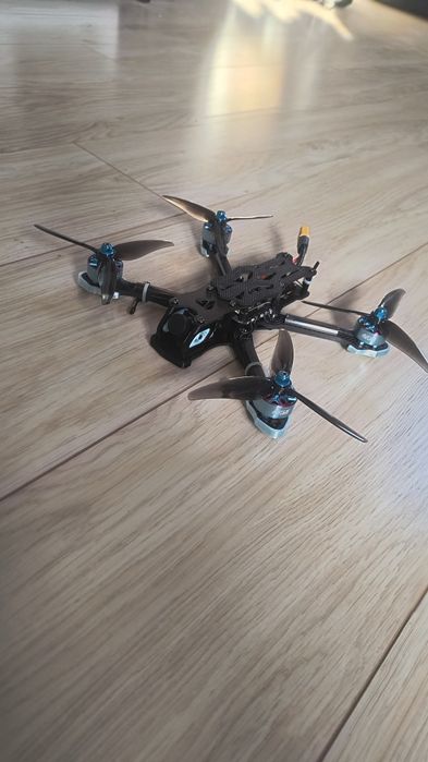 Dron FPV apex Evo analog elrs