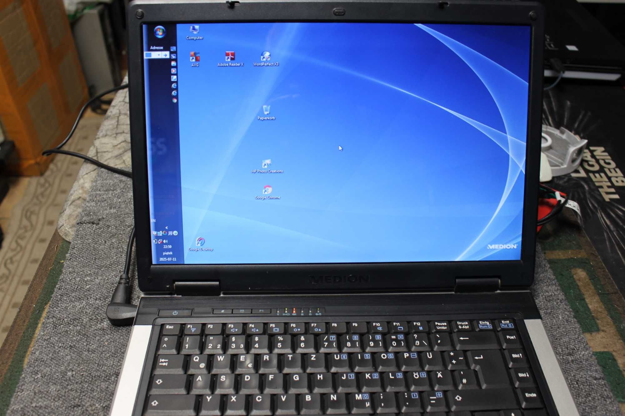 Laptop Medion model  MIM2310