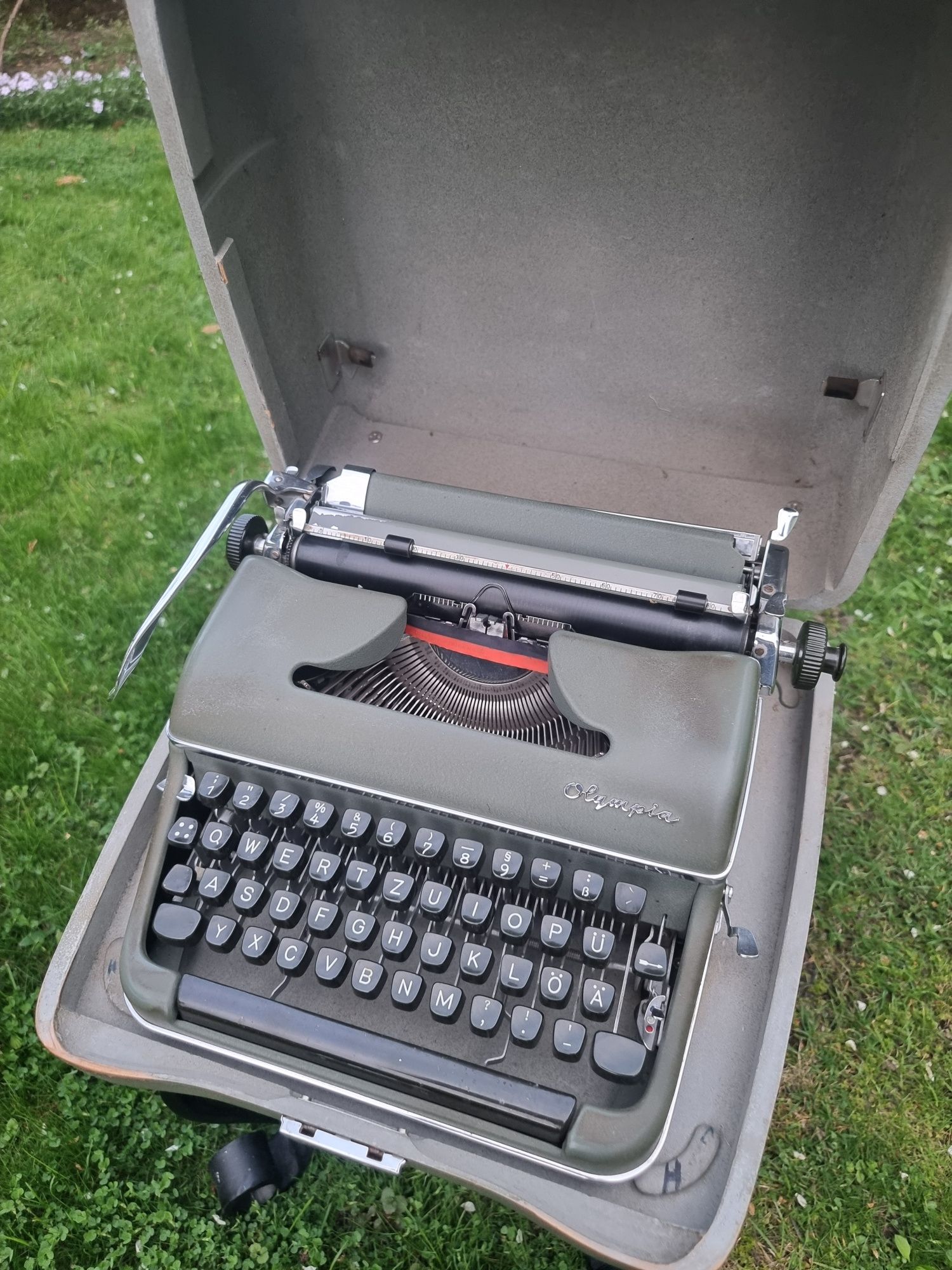 Maszyna do pisania OLYMPIA