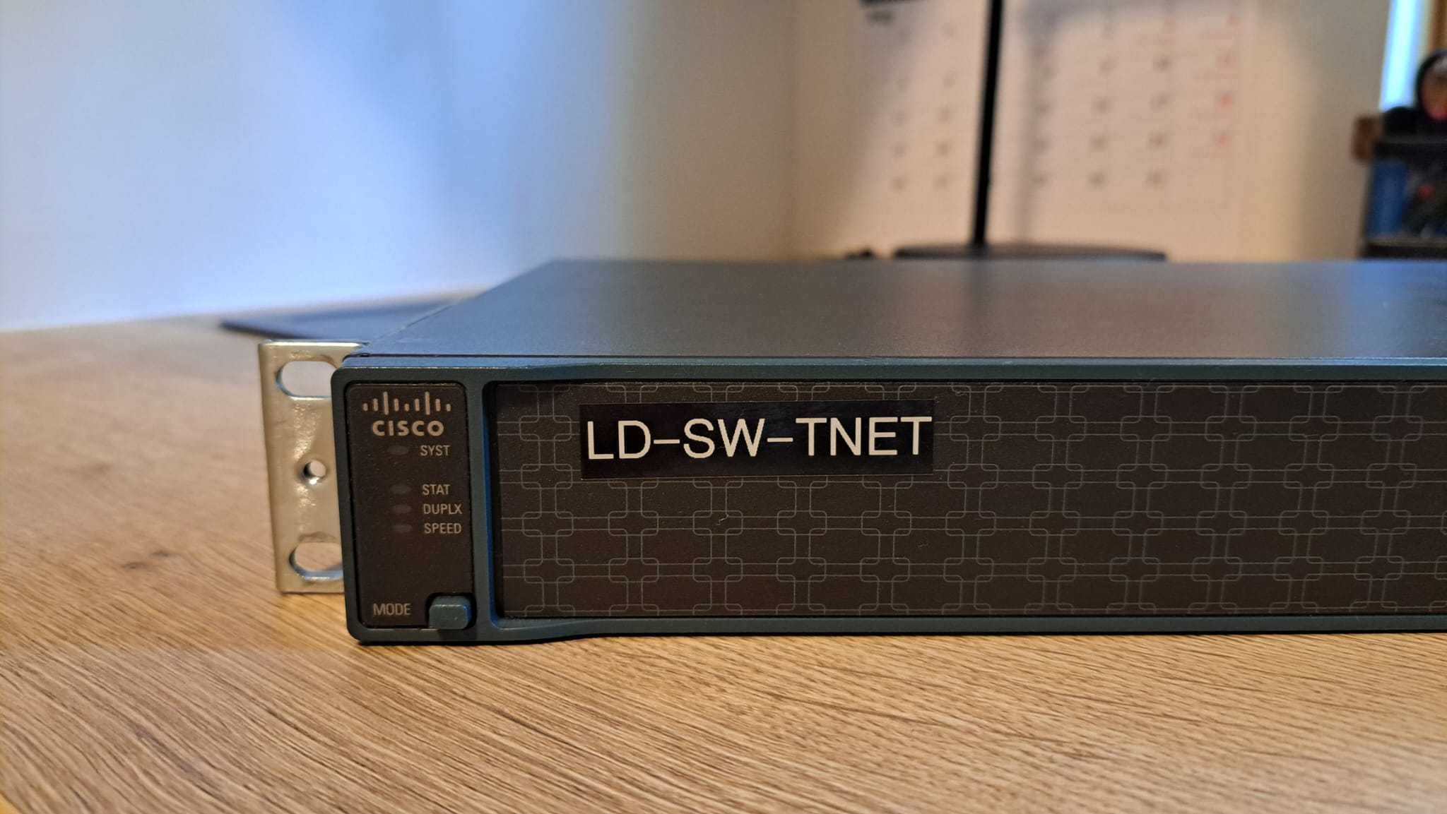 Switch CISCO C2960 24G