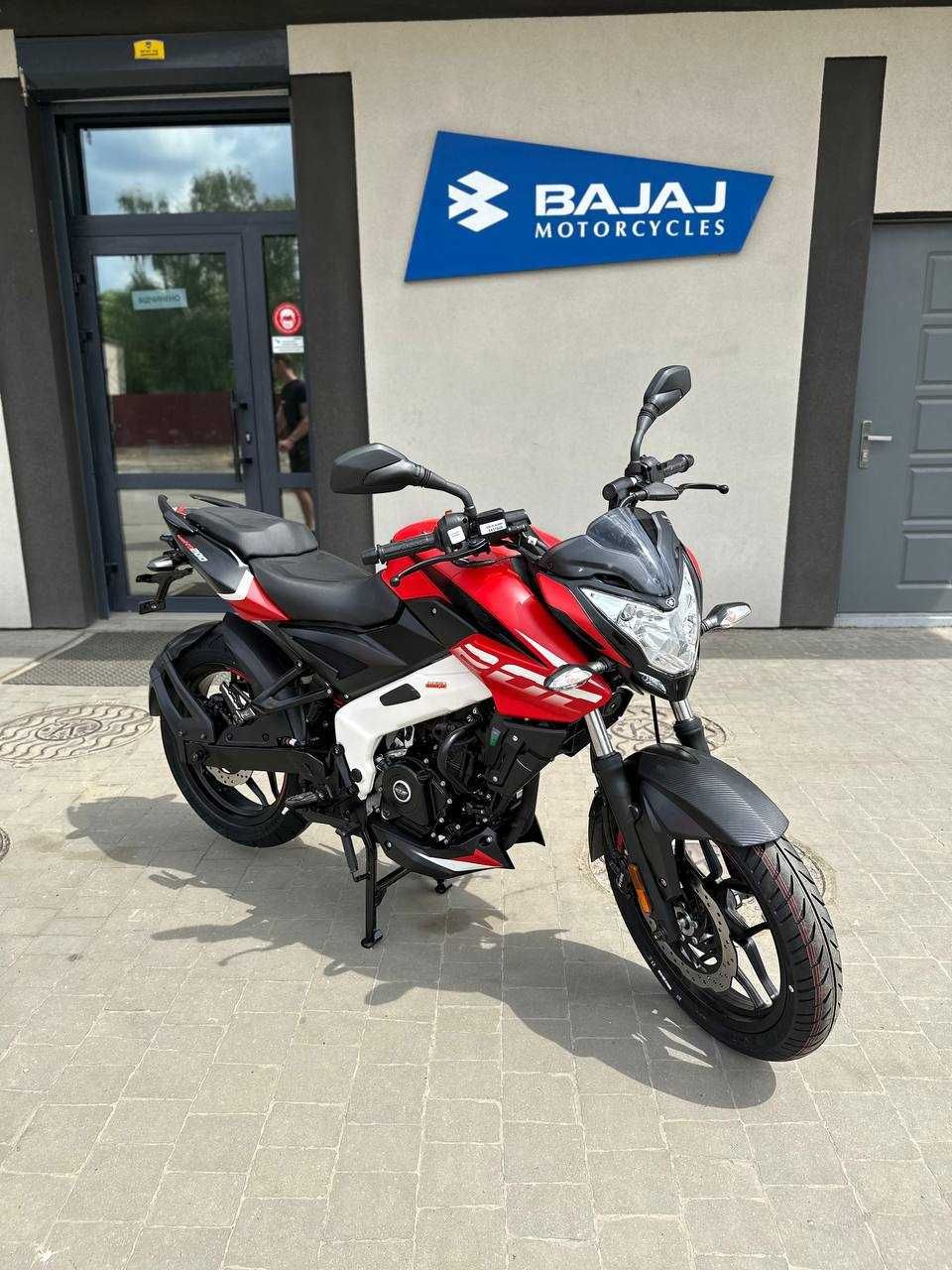 !Мотоцикл Bajaj Pulsar NS200!