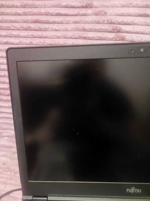 Продам ноутбук Fujitsu u757