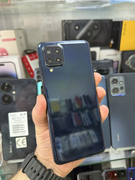 Samsung Galaxy M32 6/128GB — яскравий дисплей і потужна батарея