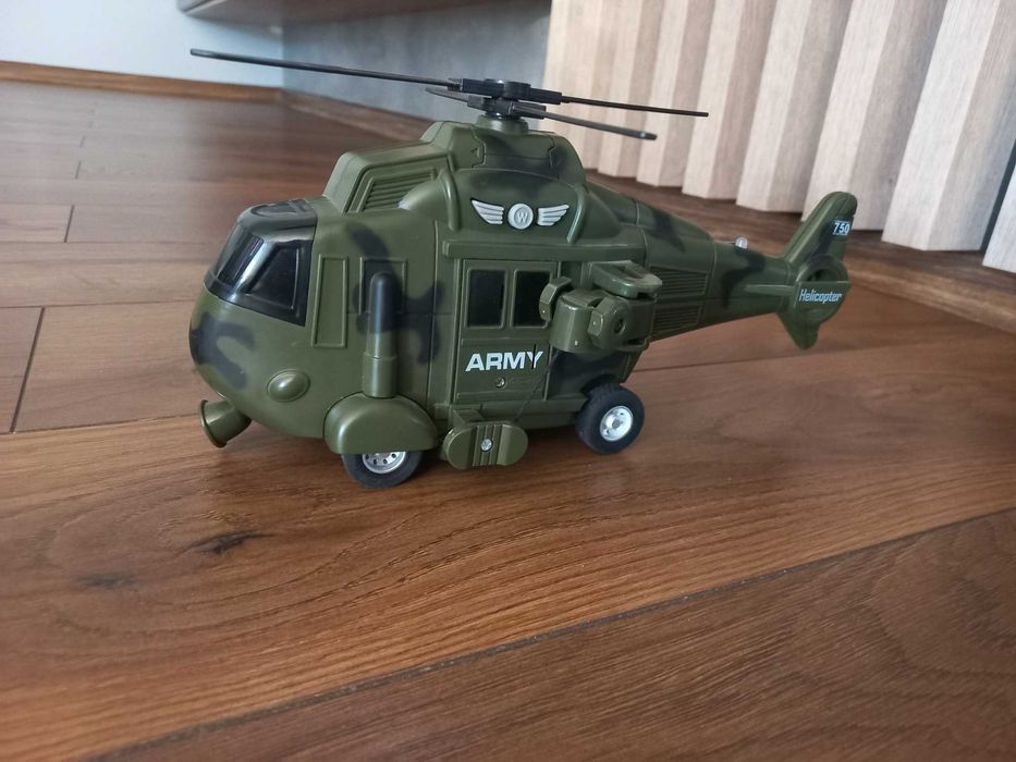 Helikopter swiatlo dźwięk