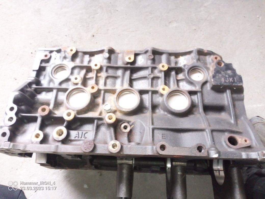 Isuzu d-max 2.5  .4jk1 blok silnika