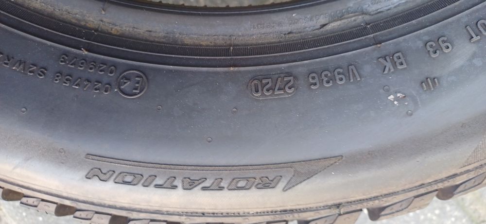 PIRELLI 205/55R16 91H , pojedyńcza opona zimowa.