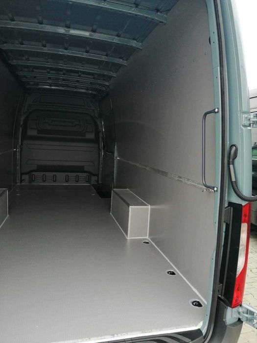 Mercedes Sprinter L3H2 Profesjonalne zabudowy samochodów dostawczych