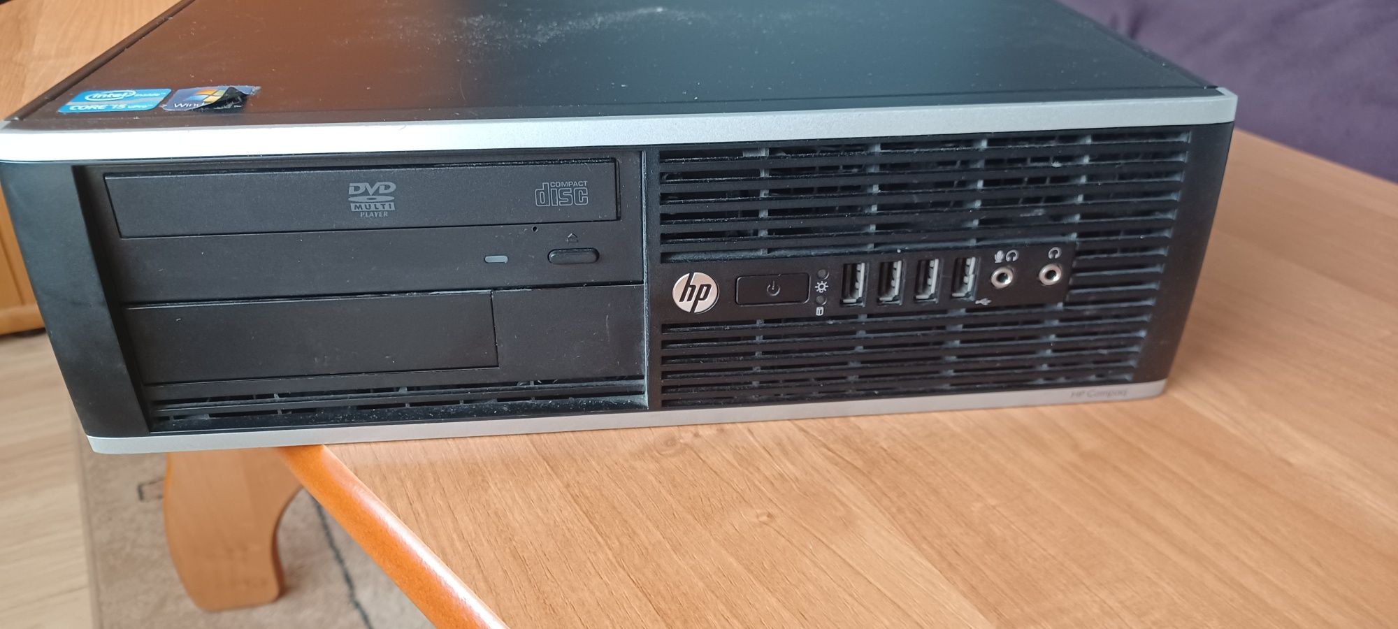 Komputer HP Compaq 8200 z uszkodzoną płytą główną
