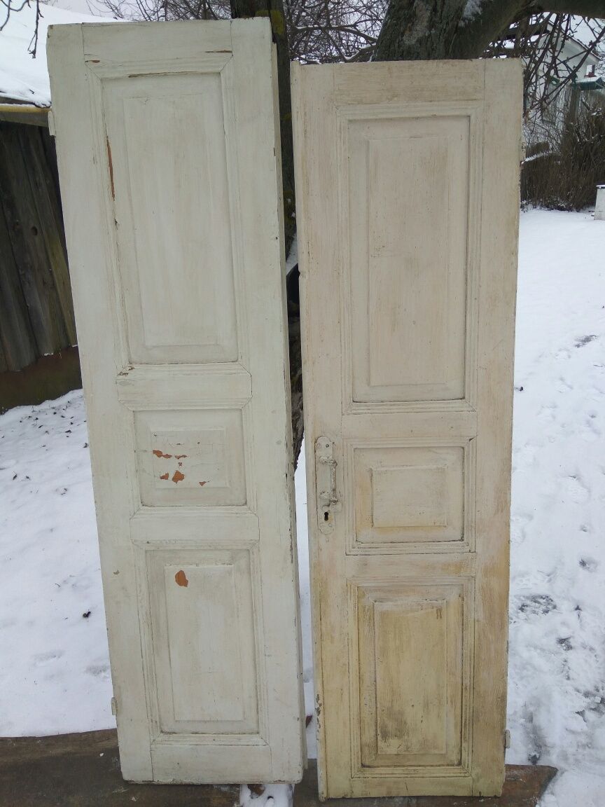 Двойная дверь из массива дерева 2*(182×49)см. Толщина - 4см. Перешлю.
