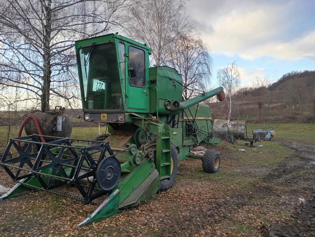 Продам комбайн джон дір