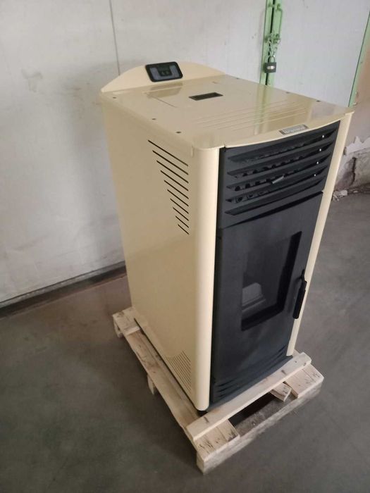 HELENA piec kominkowy, kominek na pellet 12 kW. - kremowy