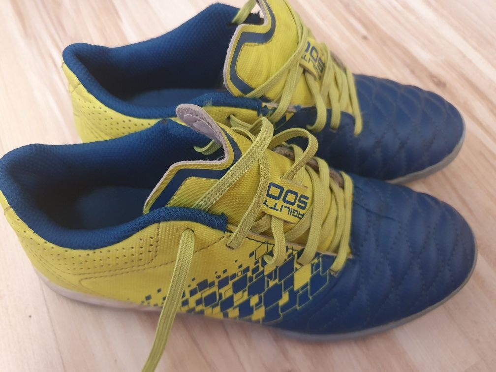 Buty dziecięce sportowe rozmiar 35 Decathlon.